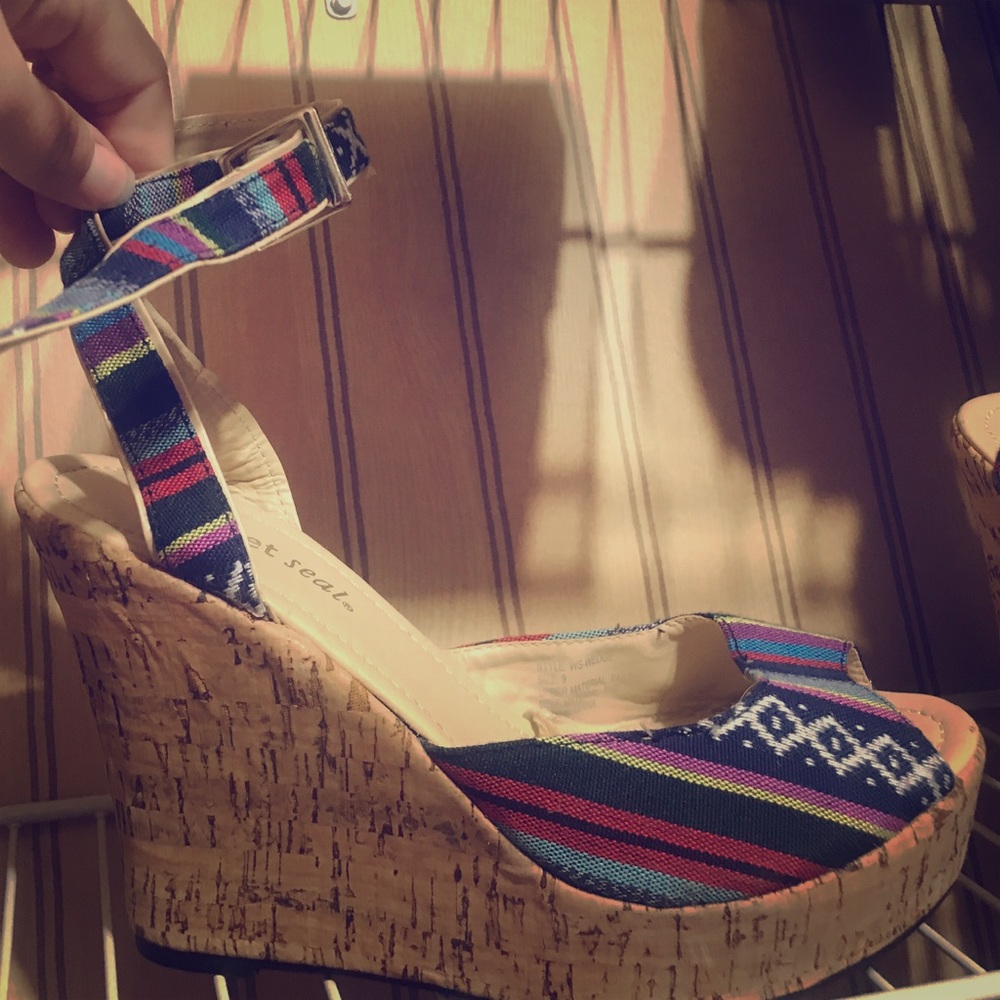 Colorful wedges